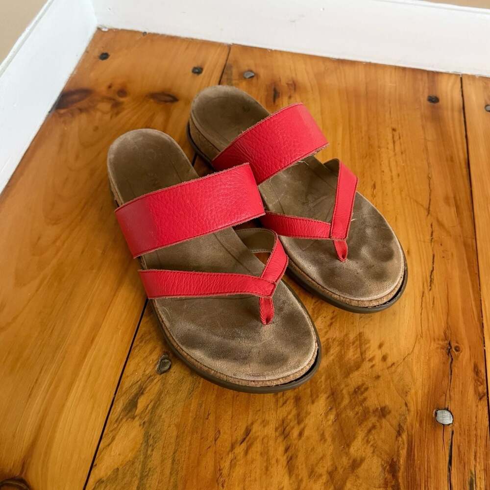 Vionic Marvina Womens Red Leather Orthotic Toe Post Sandals Size 10